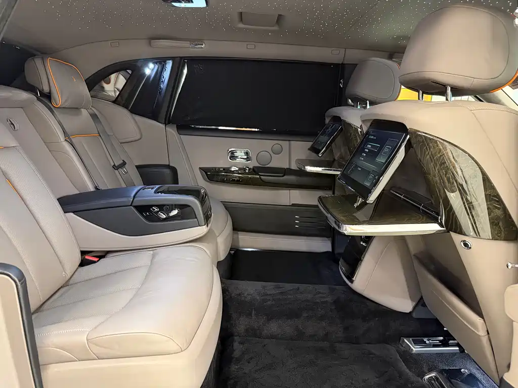 Phantom 2018 6.7T Long Wheelbase Edition