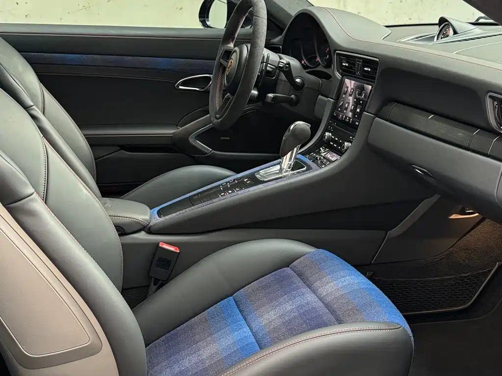 Porsche 911 Carrera GTS 3.0T 2017 Model