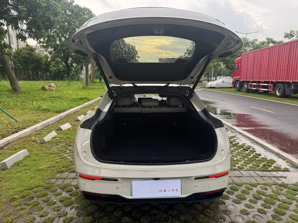 Jizhe 007 GT 2025 Edition Four-wheel Drive Intelligent Driving Version 75kWh