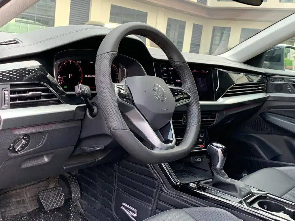 Passat 2023 330 TSI Starry Luxury Edition