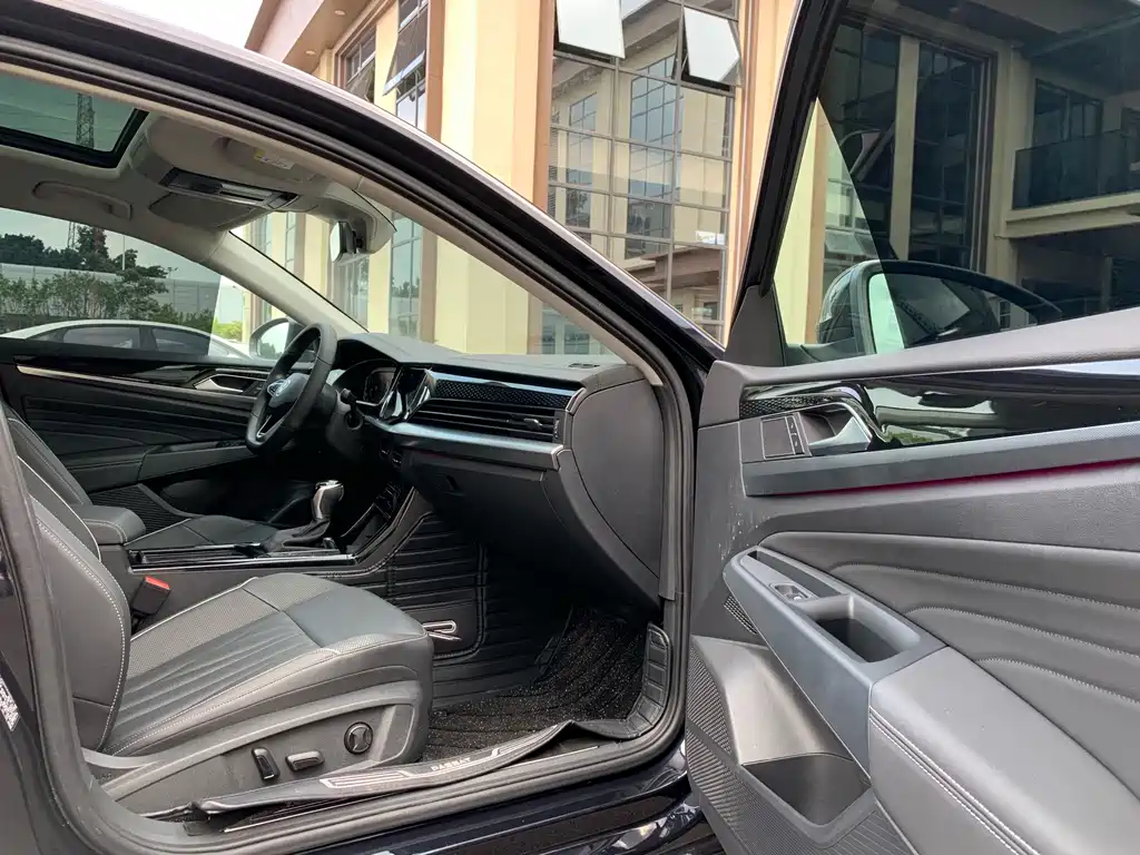 Passat 2023 330 TSI Starry Luxury Edition