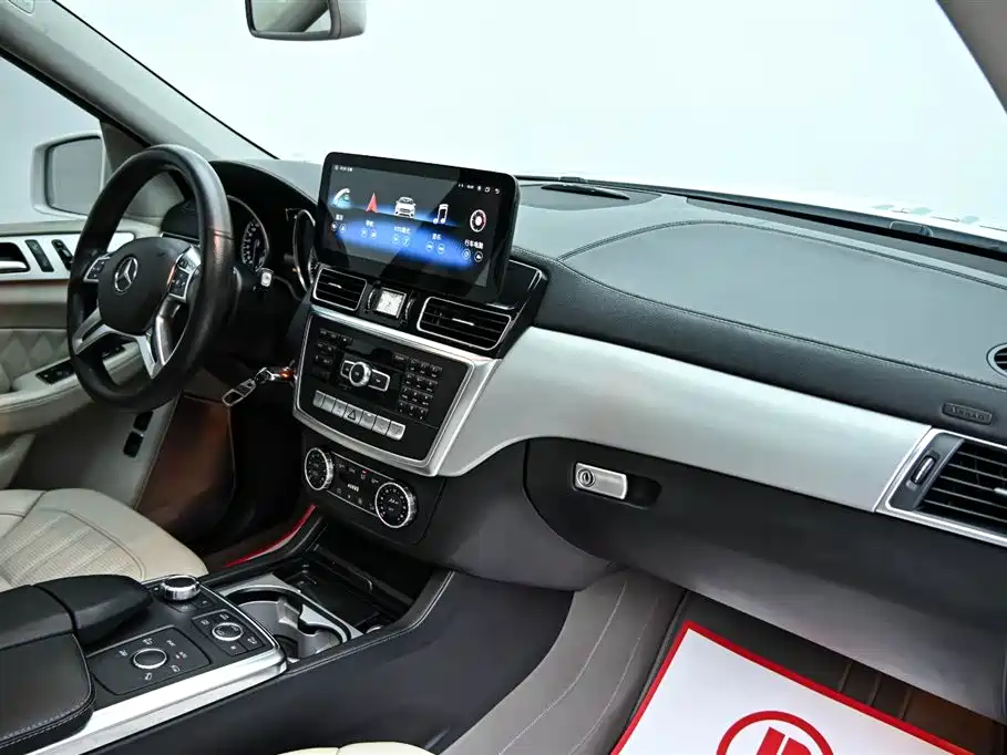 Mercedes GL Class 2014 GL 400 4MATIC Dynamic Edition