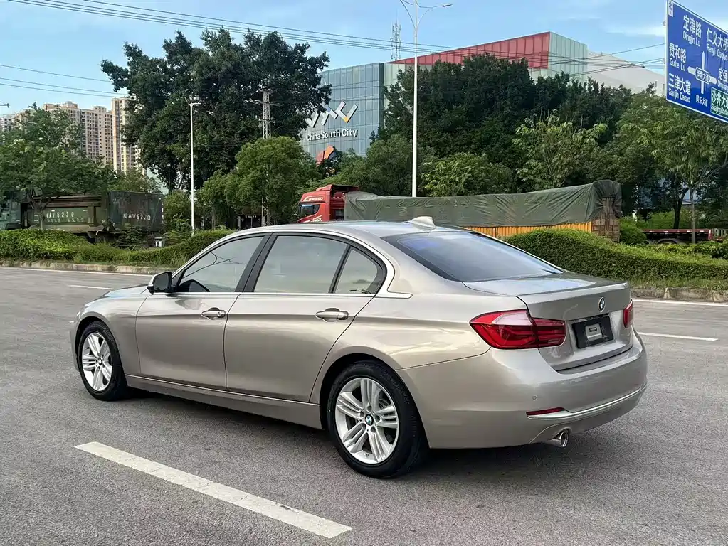 BMW 3 Series 2018 318Li