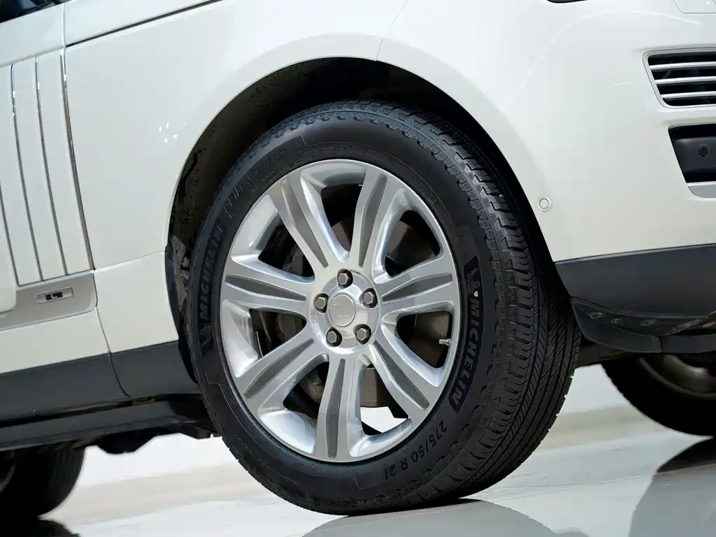Range Rover 2014 Model 5.0 SC V8 AB Summit Creation Extended US Specification Edition
