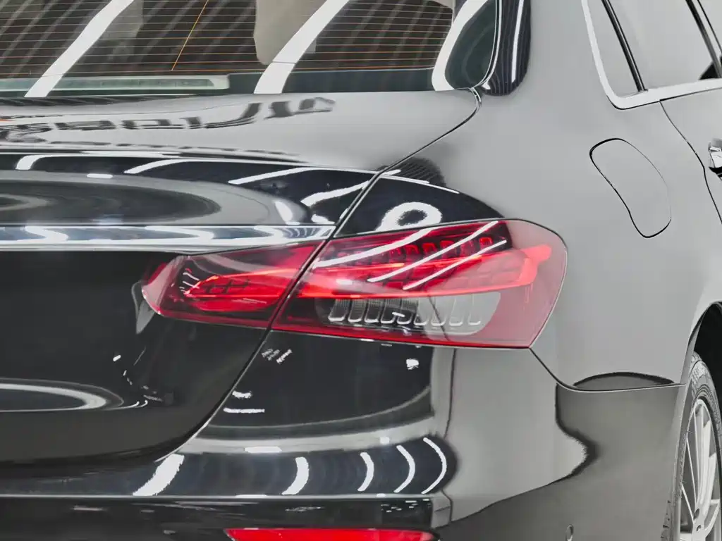Mercedes-Benz E-Class 2023 E 260 L
