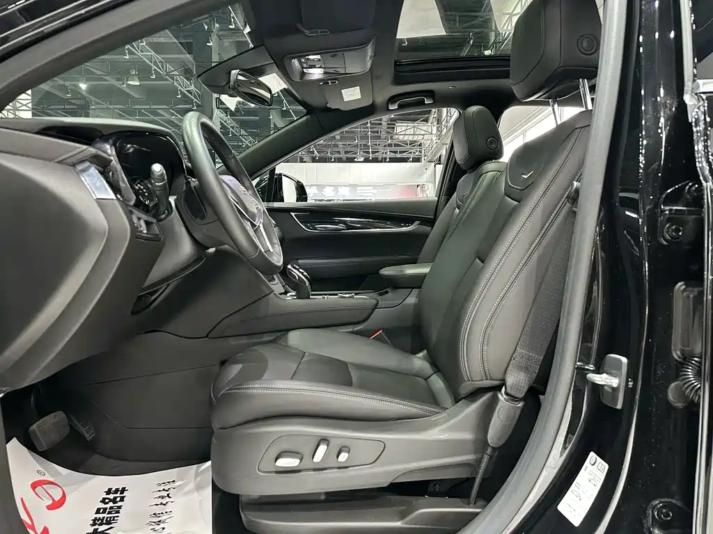 Cadillac XT5 2021 2.0T Two-Wheel Drive Luxury Edition