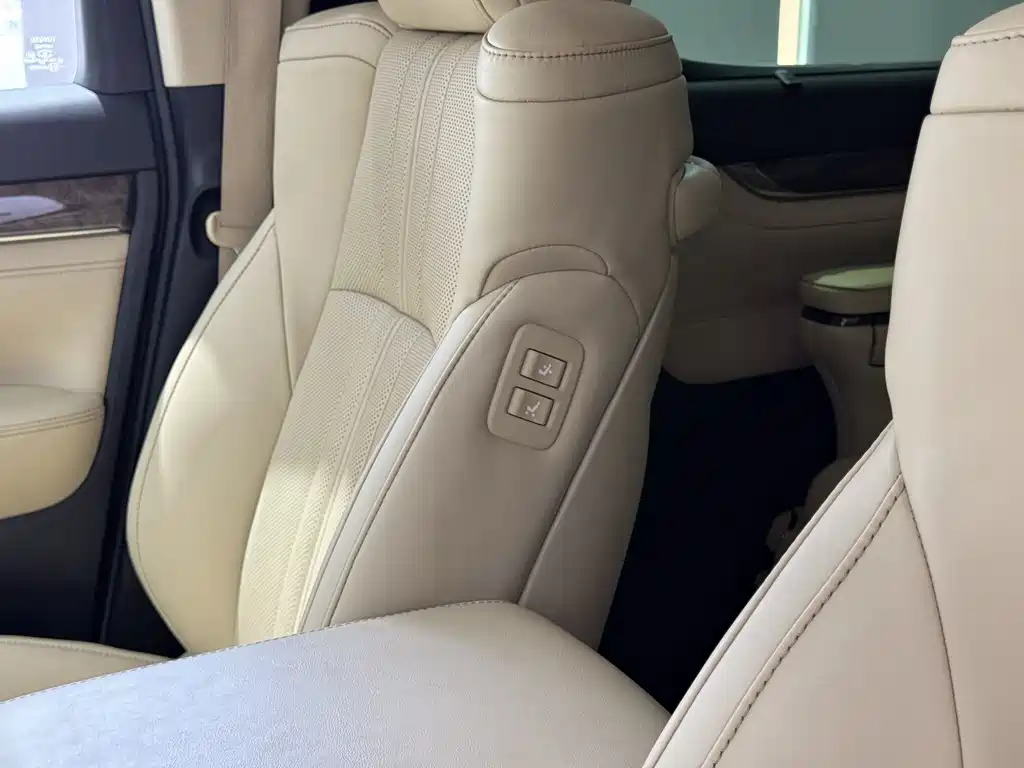 Alphard 2020款 Hybrid 2.5L Prestige Edition
