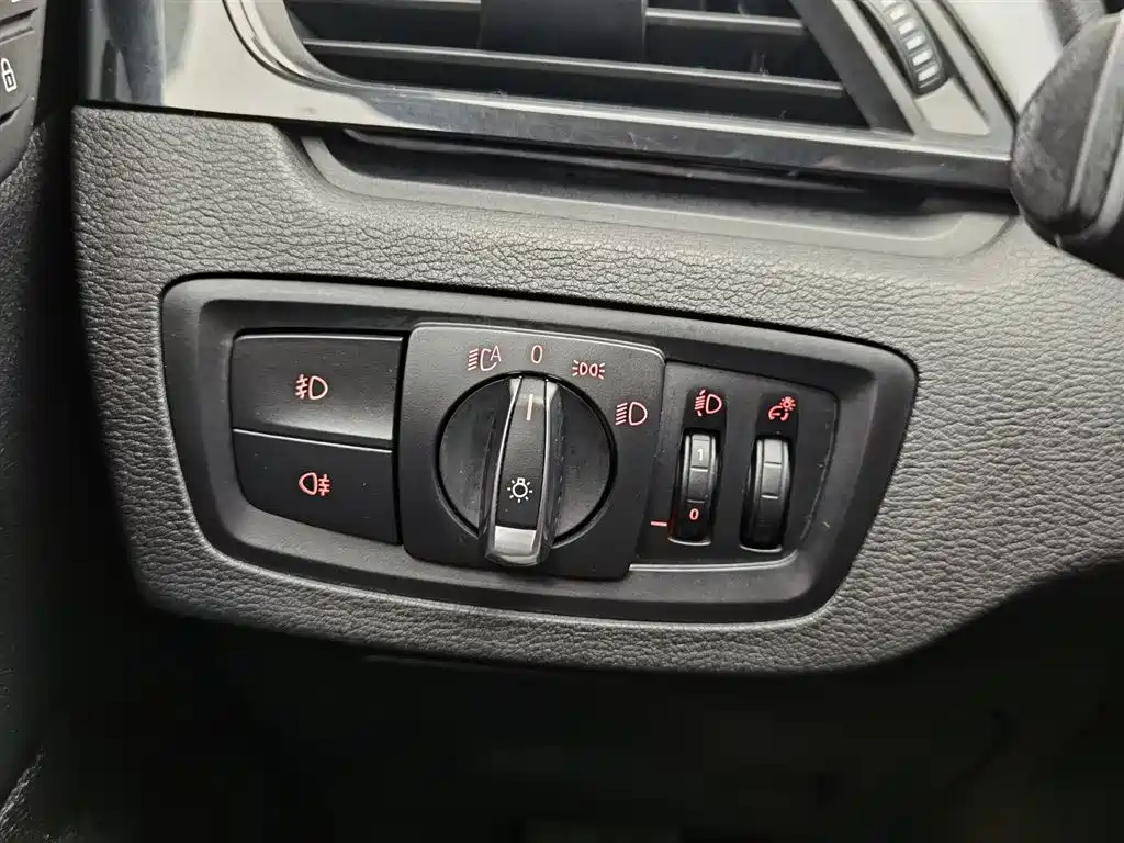 BMW X1 2016 sDrive18Li Fashion Edition