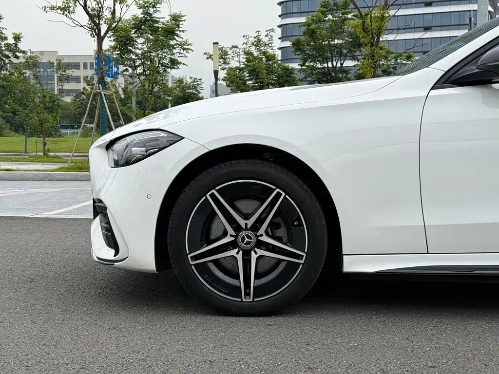 Mercedes-Benz C 2025 C 260 L Night Motion Edition