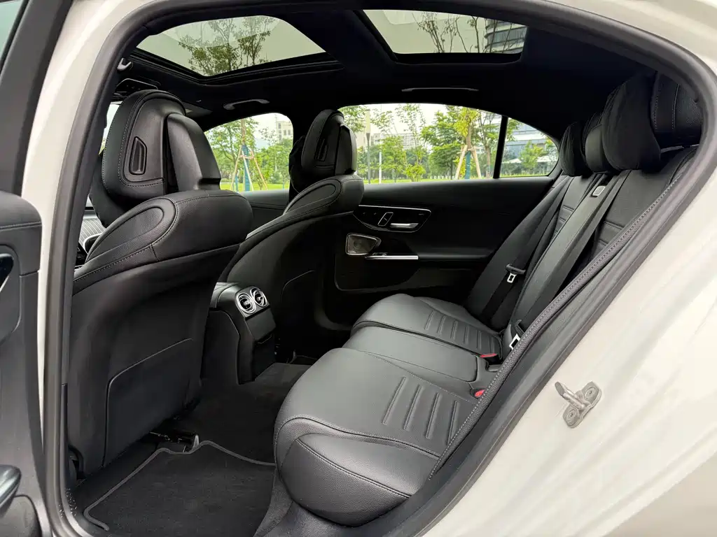 Mercedes-Benz C 2025 C 260 L Night Motion Edition
