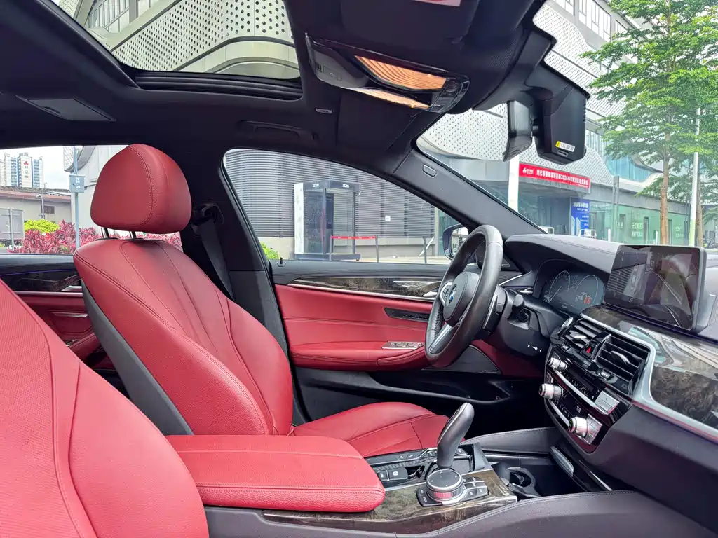 BMW 5 Series 2019 530Li Grandeur Edition M Sport Package