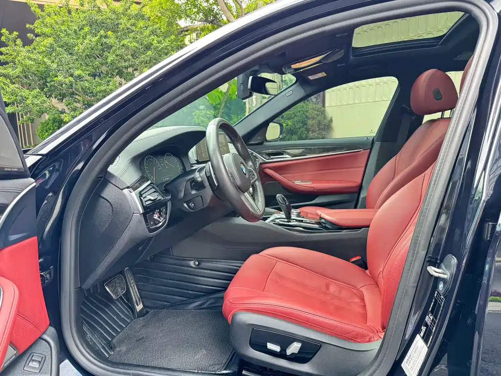 BMW 5 Series 2019 530Li Grandeur Edition M Sport Package