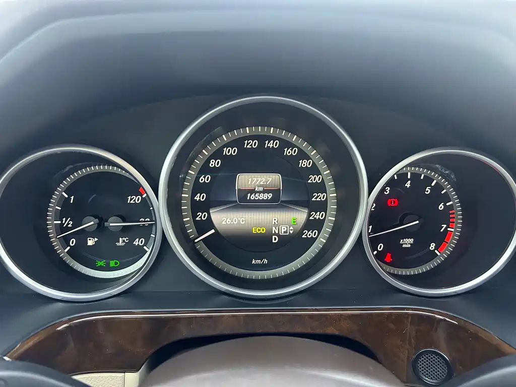 Mercedes-Benz E-Class 2014 E 260 L Luxury Edition