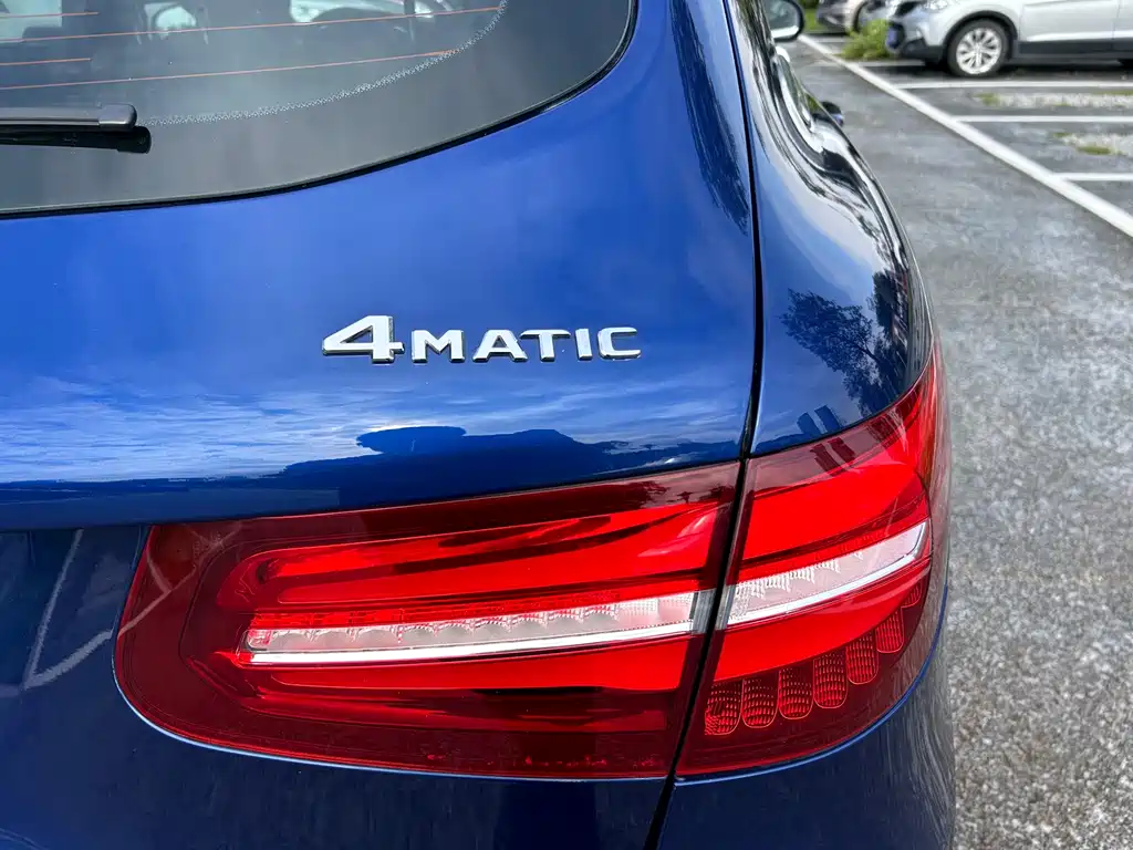 Mercedes-Benz GLC 2017 GLC 300 4MATIC Dynamic Edition