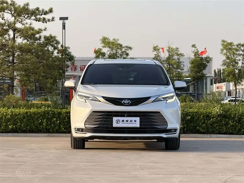 Sienna 2023 2.5L Hybrid Prestige Edition