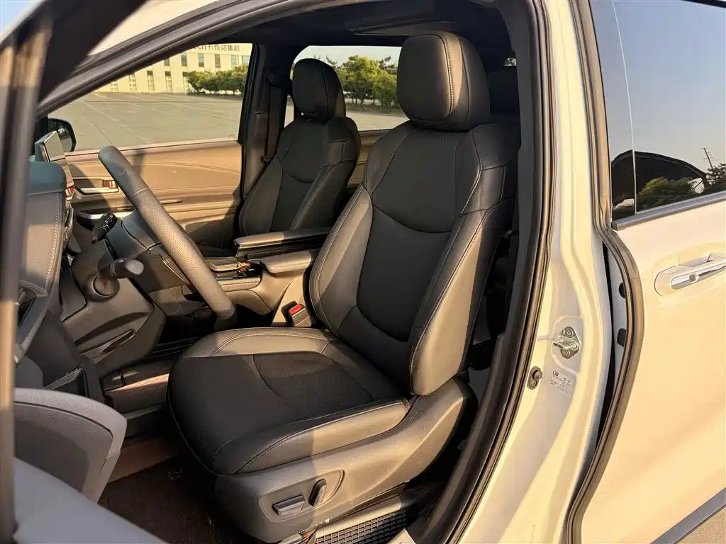 Sienna 2023 2.5L Hybrid Prestige Edition