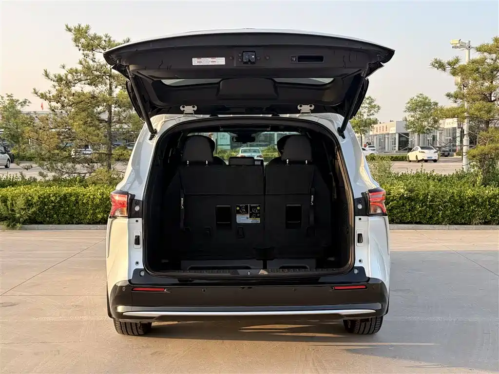 Sienna 2023 2.5L Hybrid Prestige Edition