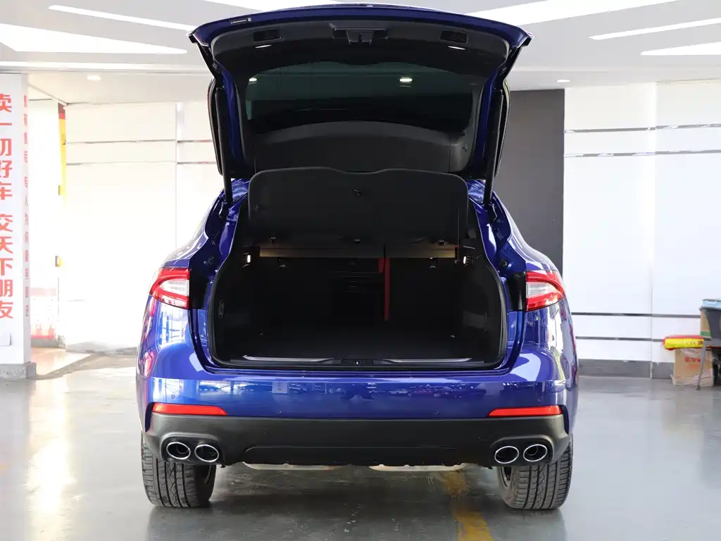 Levante 2019 3.0T Standard Edition Euro VI