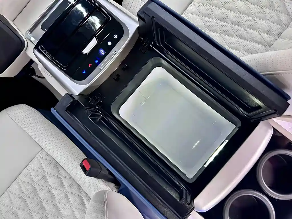HIACE 2021 3.5L Automatic