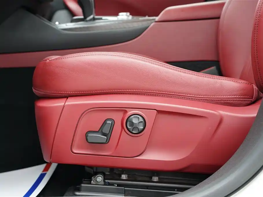 Levante 2018 3.0T Standard Edition