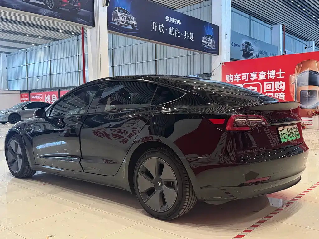 Model 3 Rear-Wheel Drive 2022