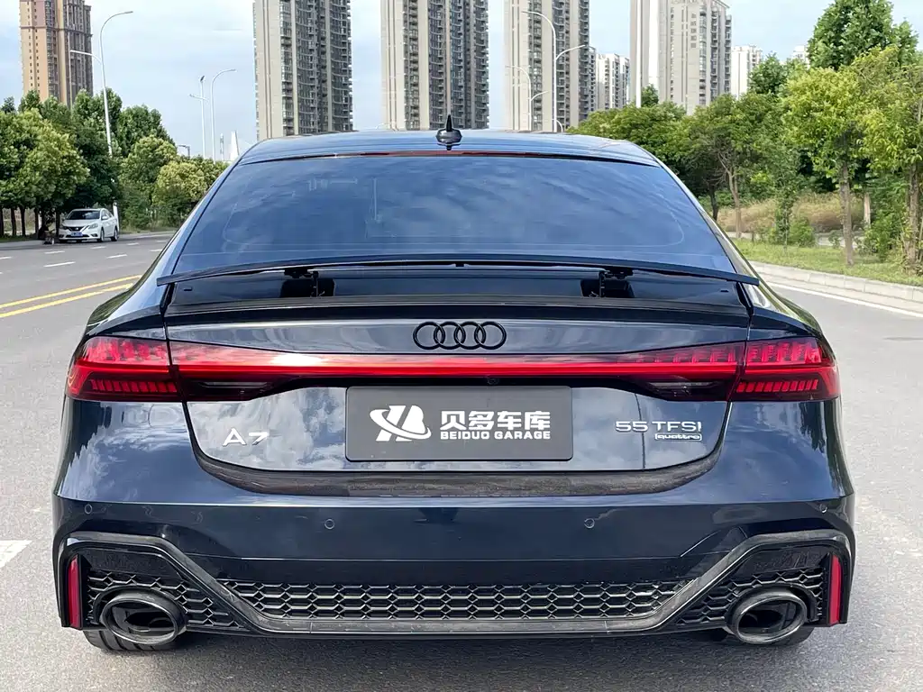 Audi A7 2023 55 TFSI quattro Premium trim