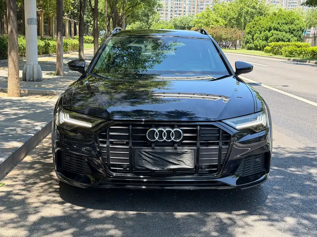 Audi A6 Import 2022 allroad quattro Explorer 55 TFSI Premium Off-road Edition