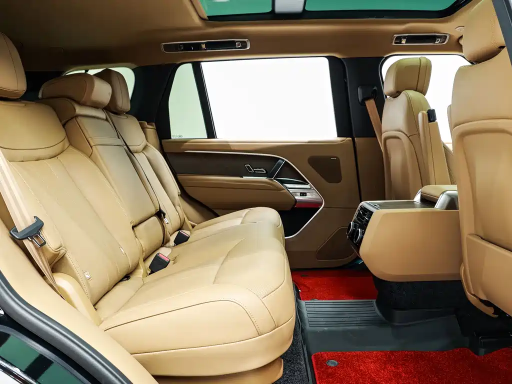 Range Rover 2025 Edition 3.0 L6 400PS Grand Extended Version