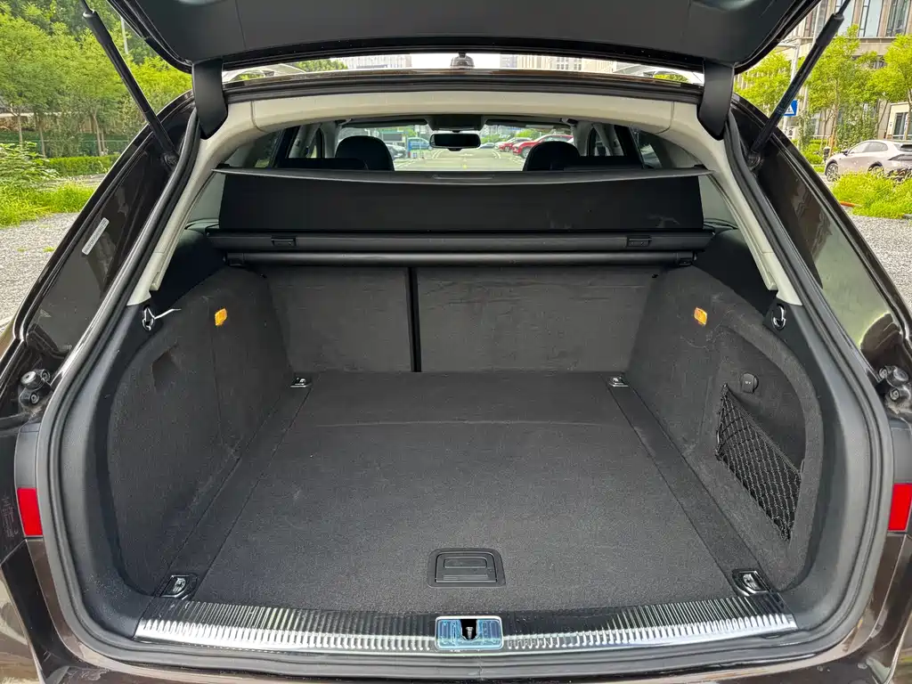 Audi A4 Import 2014 40 TFSI allroad quattro plus edition