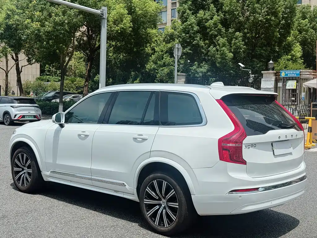 Volvo XC90 2025 B6 Intelligent Luxury Edition 7-seater