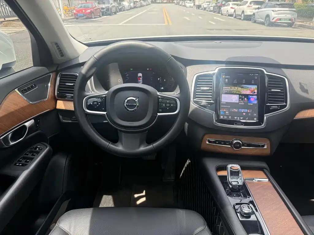 Volvo XC90 2025 B6 Intelligent Luxury Edition 7-seater