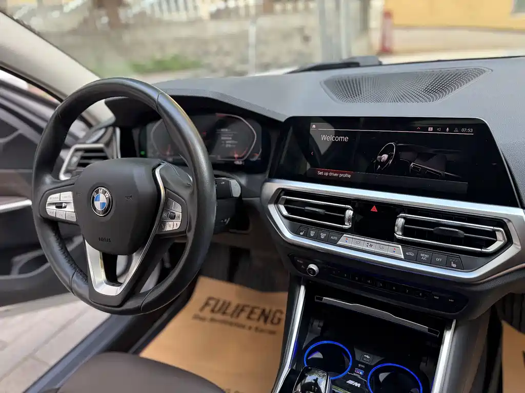 BMW 3 Series 2022 320i Sport Line