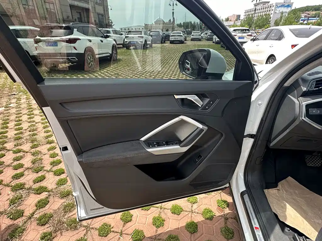 Audi Q3 2022 35 TFSI Sporty Dynamic Edition