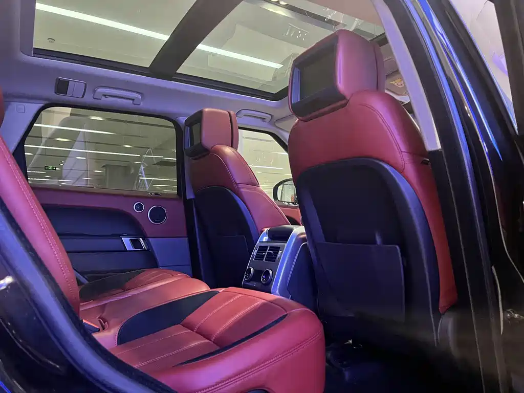 Range Rover Sport 2021 3.0 L6 Vogue Black Edition
