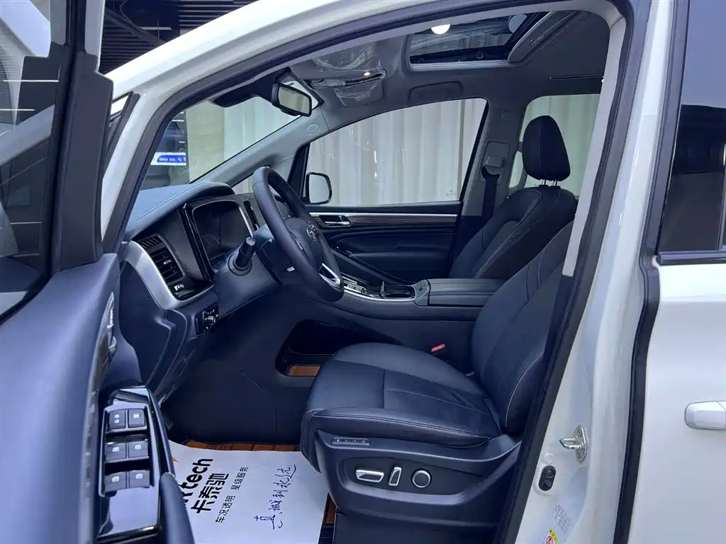 GAC M8 2021 Model Leading Excellence Series 390T Grand Edition