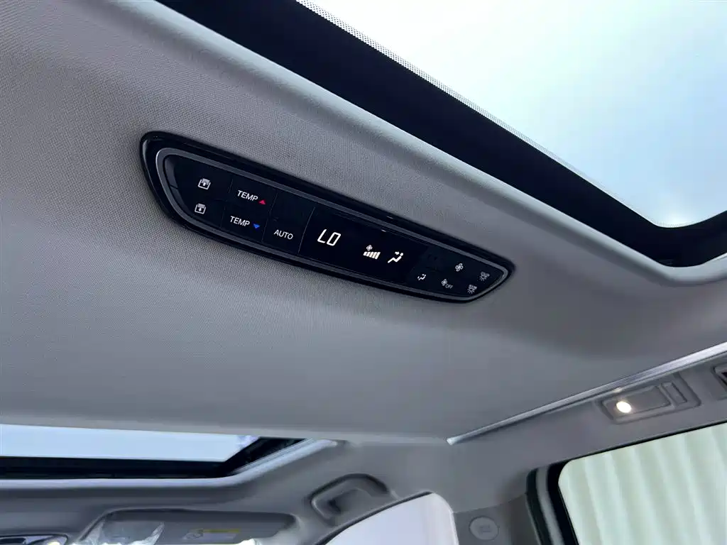 GAC M8 2021 Model Leading Excellence Series 390T Grand Edition