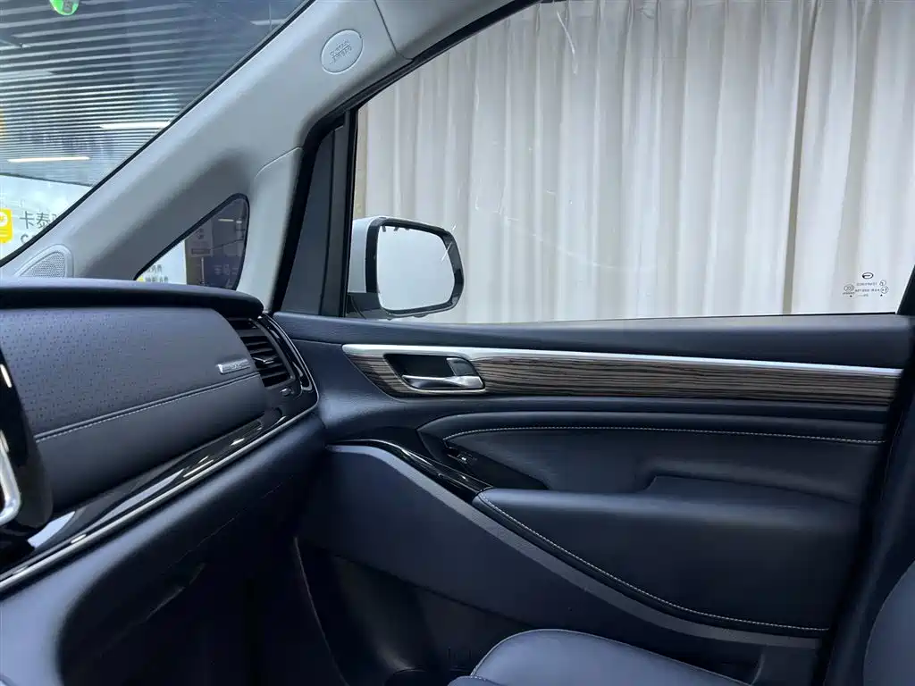 GAC M8 2021 Model Leading Excellence Series 390T Grand Edition