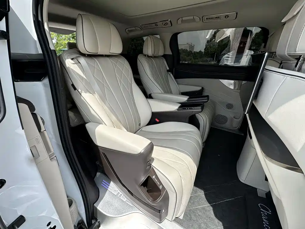 Tengri D9 2024 Model DM-i 980 All-Wheel Drive Prestige Edition