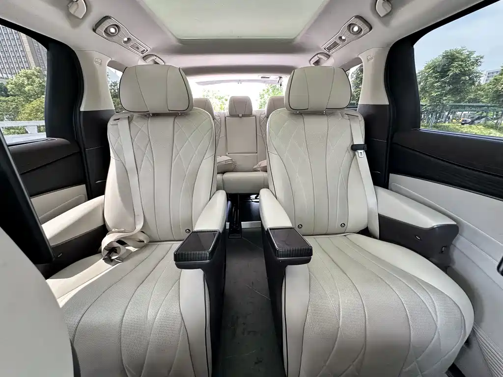 Tengri D9 2024 Model DM-i 980 All-Wheel Drive Prestige Edition