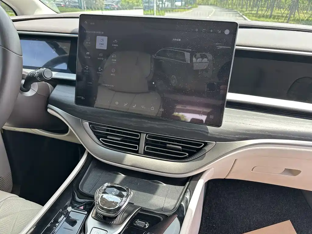 Tengri D9 2024 Model DM-i 980 All-Wheel Drive Prestige Edition