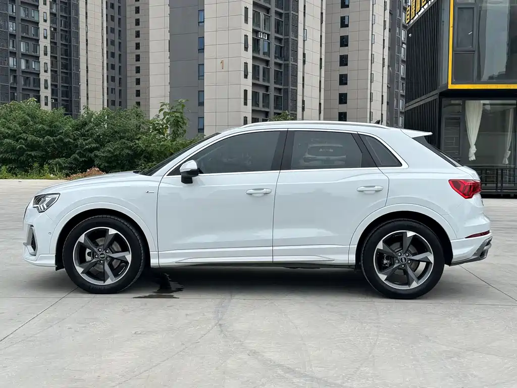 Audi Q3 2022 35 TFSI Sporty Dynamic Edition