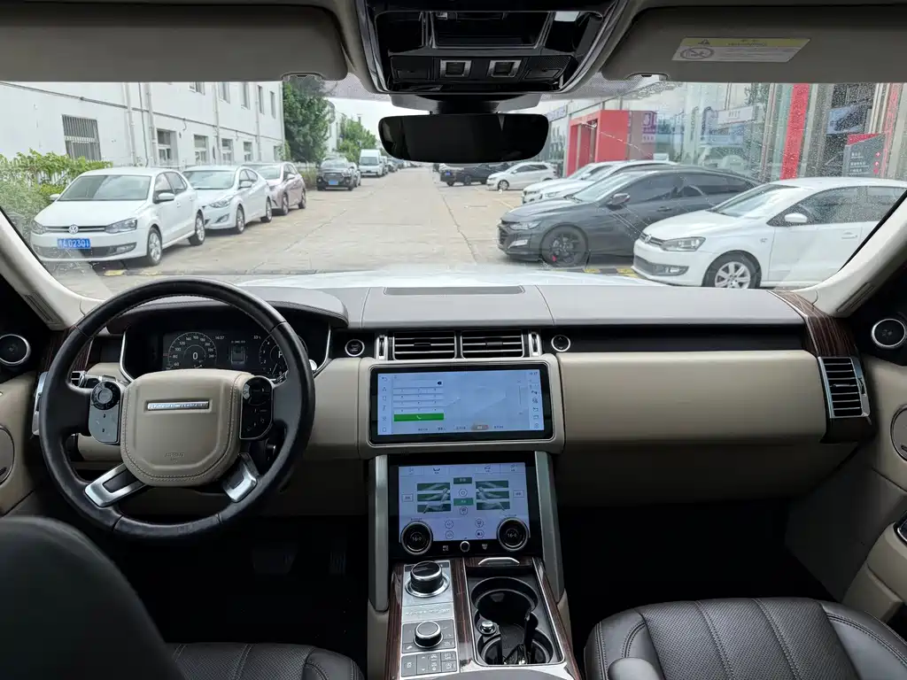 Range Rover 2017 3.0 SC V6 Vogue Extended Edition