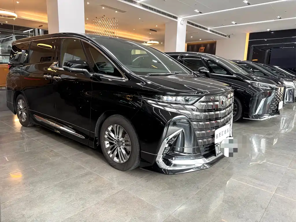 Alphard 2025款 Hybrid 2.5L Premium Gold Edition
