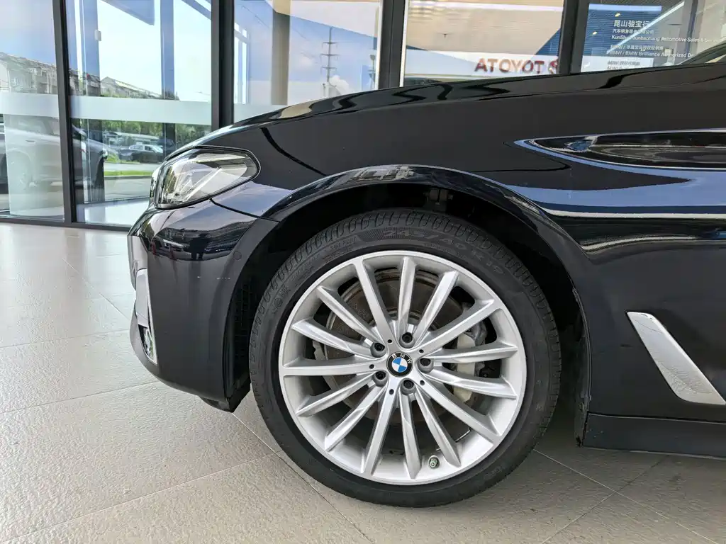 BMW 5 Series 2021 530Li Grandeur Edition Luxury Package