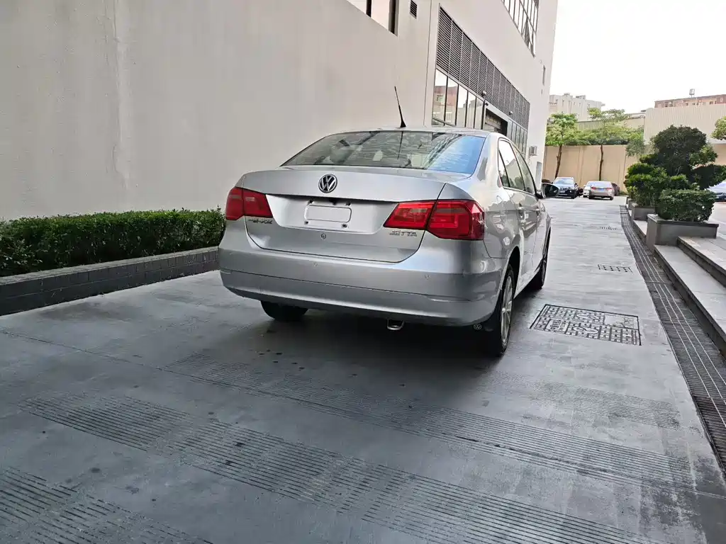 Jetta 2015 Quality and Benefit Edition 1.6L Manual Comfort Version