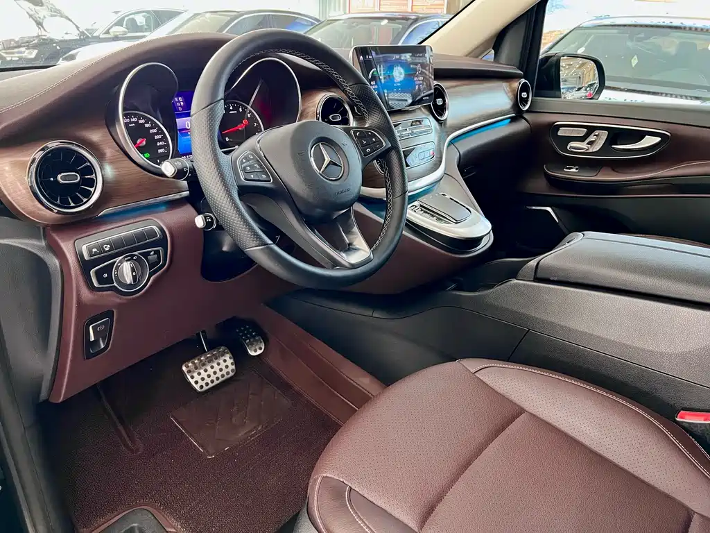 Mercedes-Benz V-Class 2021 260 L Long Wheelbase Luxury Edition