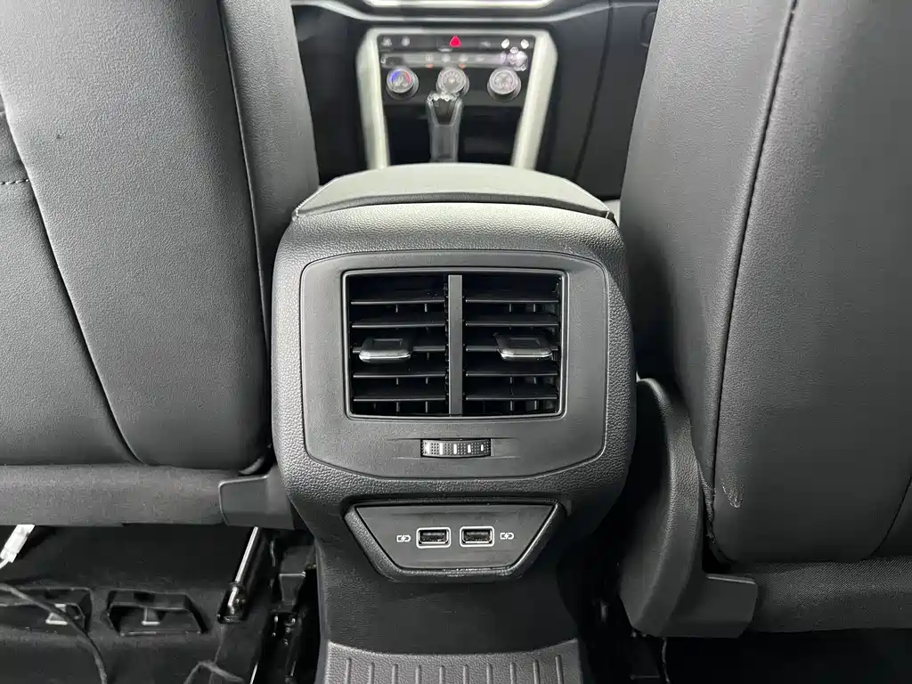 T-ROC 2023 280TSI DSG Two-Wheel Drive Time Version