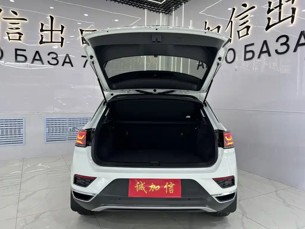 T-ROC 2023 280TSI DSG Two-Wheel Drive Time Version