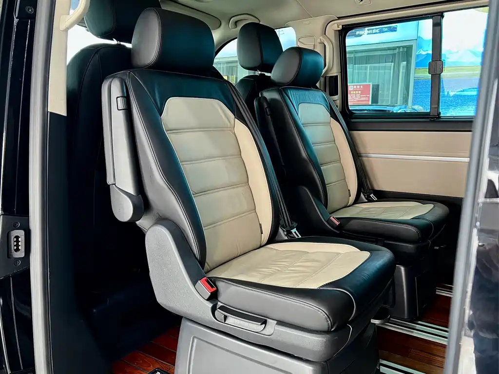 Mighty 2016 2.0TSI 4x4 Premium Edition 6-seater
