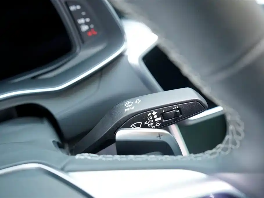 Audi A7L 2024 45TFSI quattro S-line Jianyuan Type Flow Crystal Package